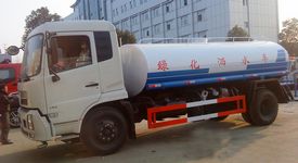 天锦洒水车图片
