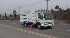 国五江淮5吨扫路车图片